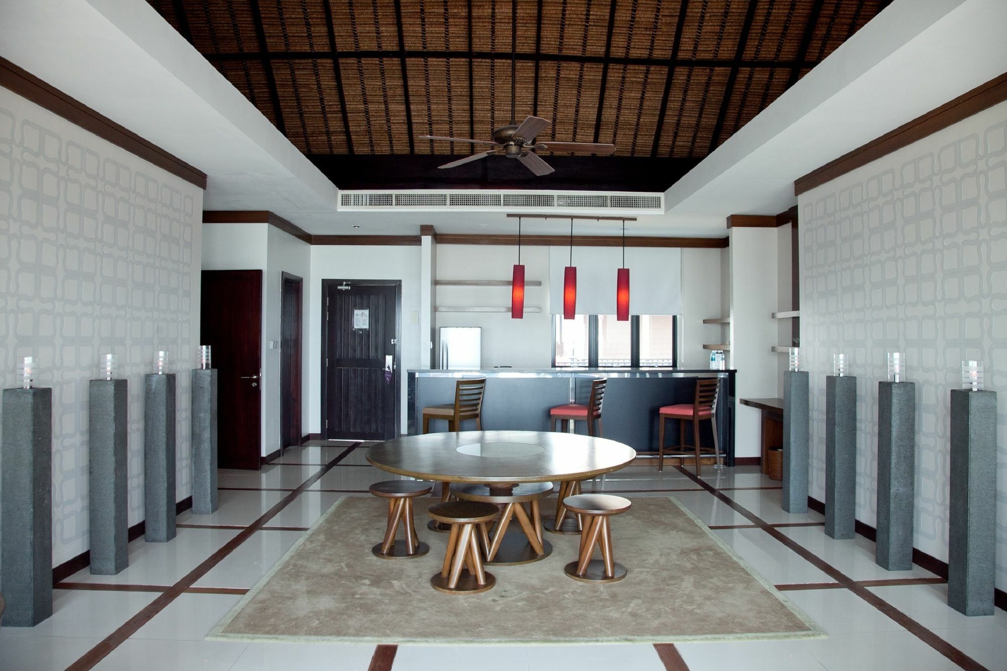 Avani Sepang Goldcoast Resort Kampong Bagan Lalang Kültér fotó The interior of a villa at the resort